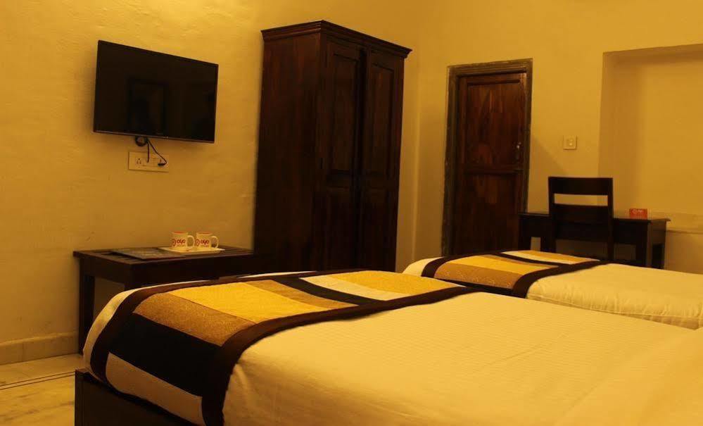 Oyo 1159 Hotel Chandra Prakash Udaipur Ngoại thất bức ảnh
