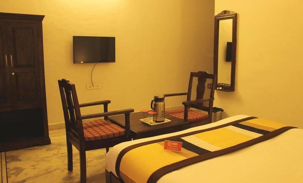 Oyo 1159 Hotel Chandra Prakash Udaipur Ngoại thất bức ảnh